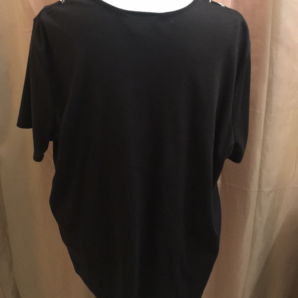 Cute blouse - Picture 4 of 6
